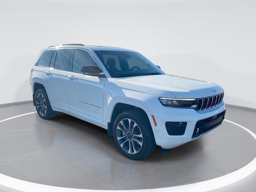 new 2025 Jeep Grand Cherokee car, priced at $57,192