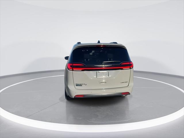 new 2025 Chrysler Pacifica car