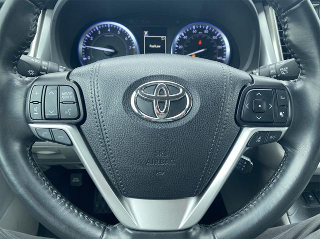 used 2019 Toyota Highlander car, priced at $28,105