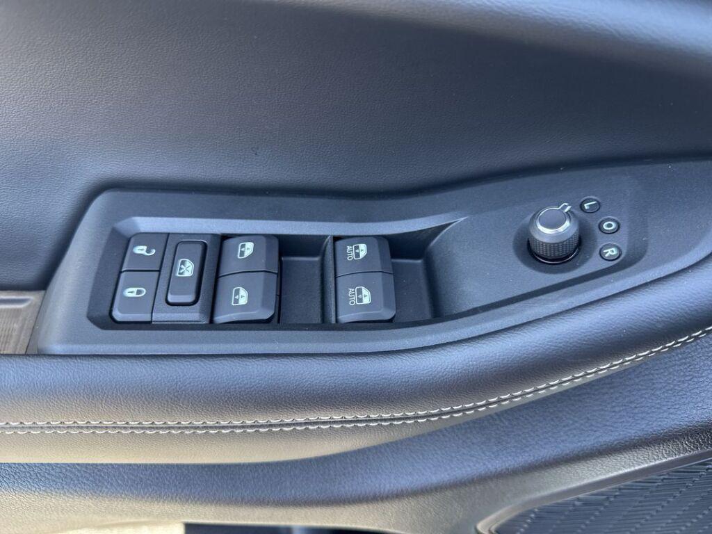new 2025 Jeep Grand Cherokee L car, priced at $41,635