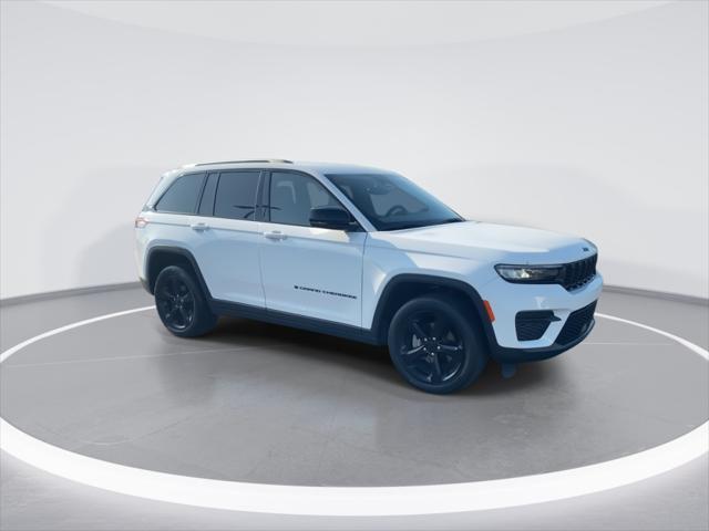 used 2024 Jeep Grand Cherokee car, priced at $30,421