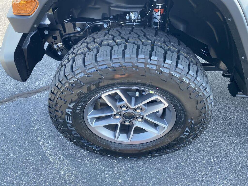 new 2025 Jeep Gladiator car, priced at $56,840