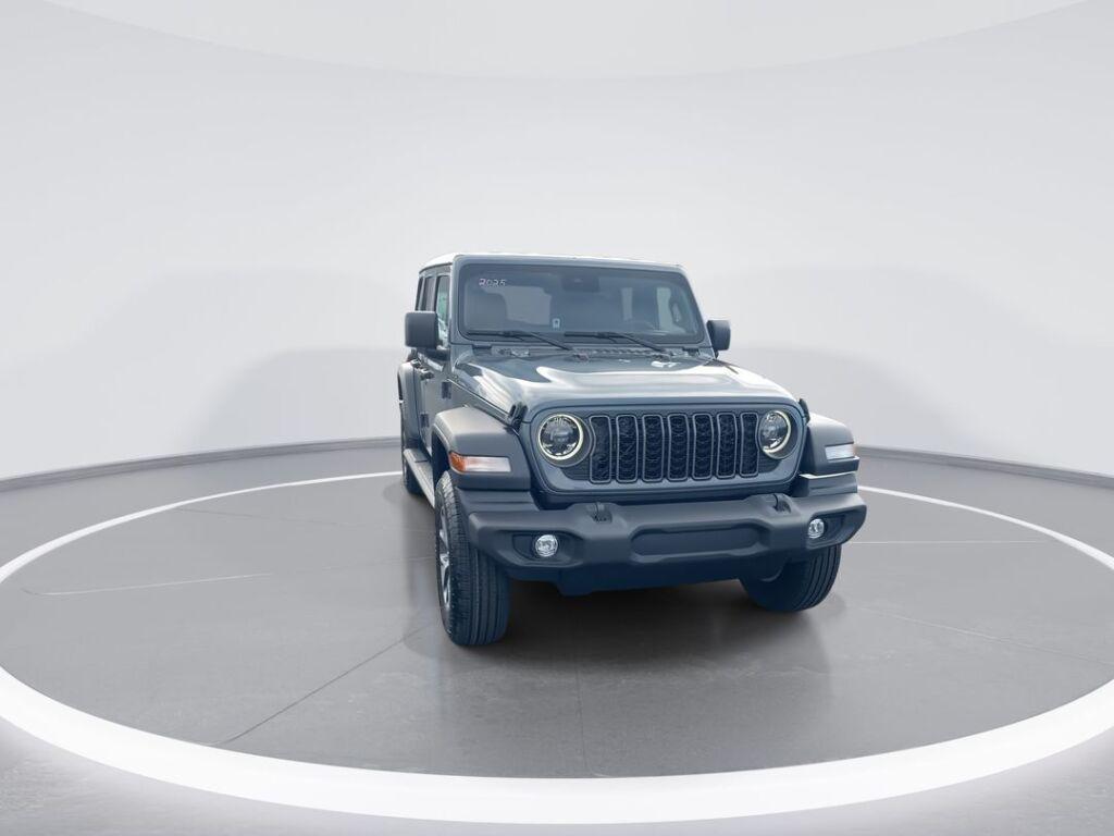new 2025 Jeep Wrangler car, priced at $45,460