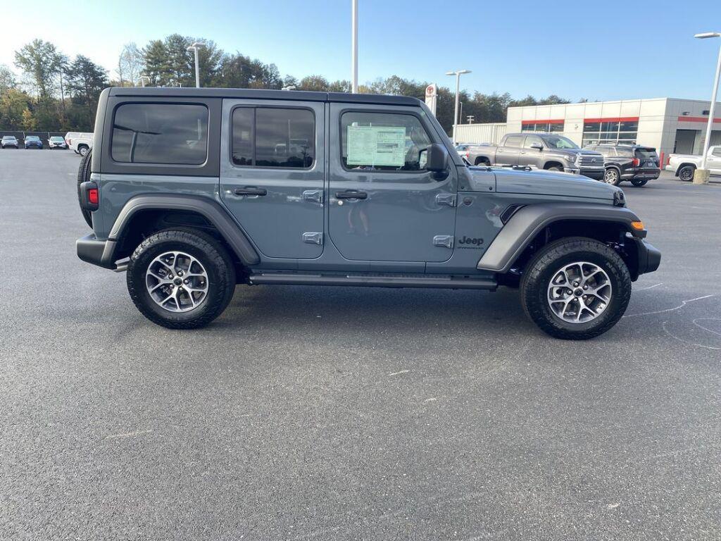 new 2025 Jeep Wrangler car, priced at $45,460