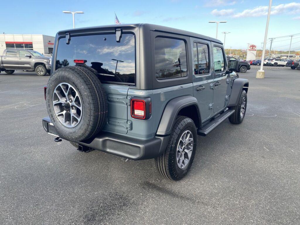 new 2025 Jeep Wrangler car, priced at $45,460