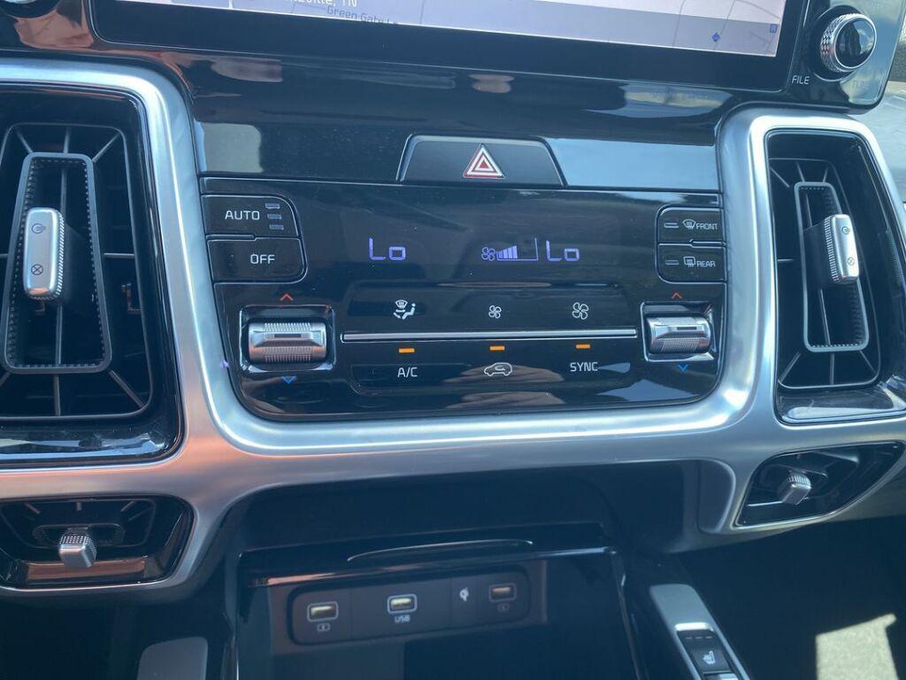 used 2021 Kia Sorento car, priced at $26,151