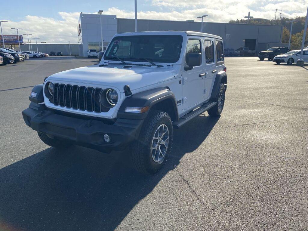new 2025 Jeep Wrangler car, priced at $44,865