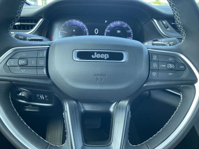 new 2025 Jeep Grand Cherokee car, priced at $42,419