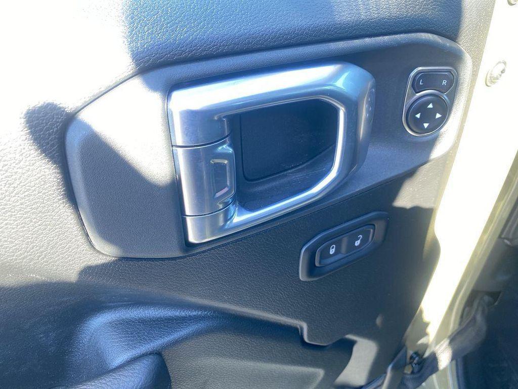 new 2025 Jeep Wrangler car, priced at $49,767