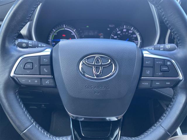 used 2021 Toyota Highlander Hybrid car, priced at $34,187