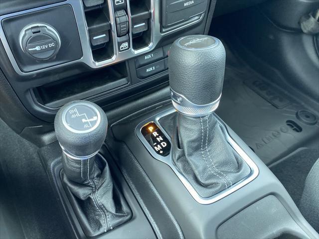 new 2025 Jeep Gladiator car, priced at $49,325