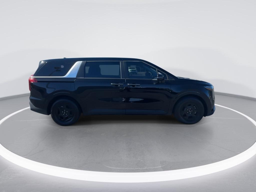 used 2025 Kia Carnival car, priced at $35,868
