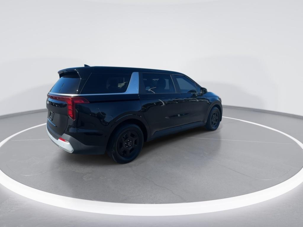 used 2025 Kia Carnival car, priced at $35,868