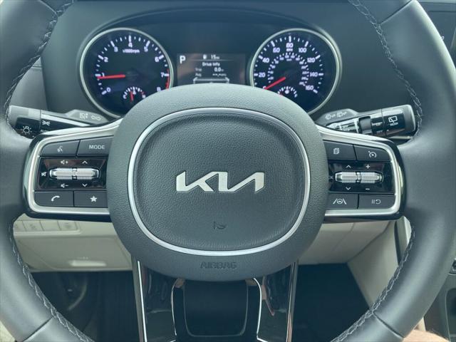 used 2024 Kia Carnival car, priced at $34,859