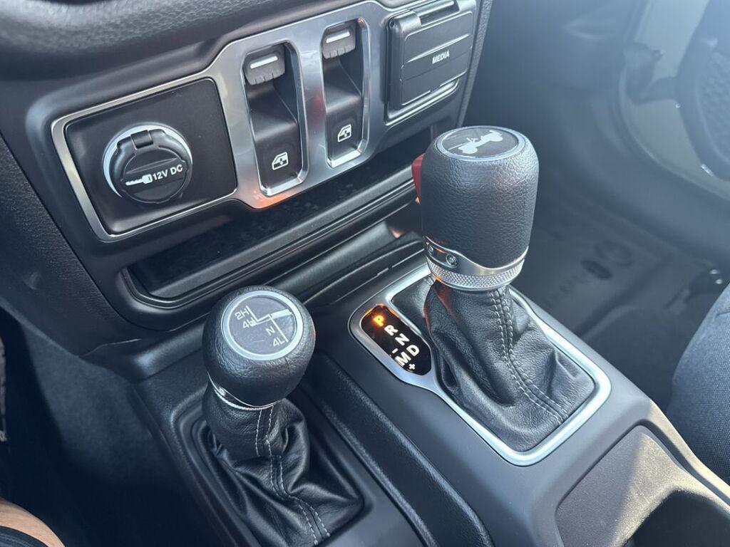 new 2025 Jeep Wrangler car, priced at $39,495
