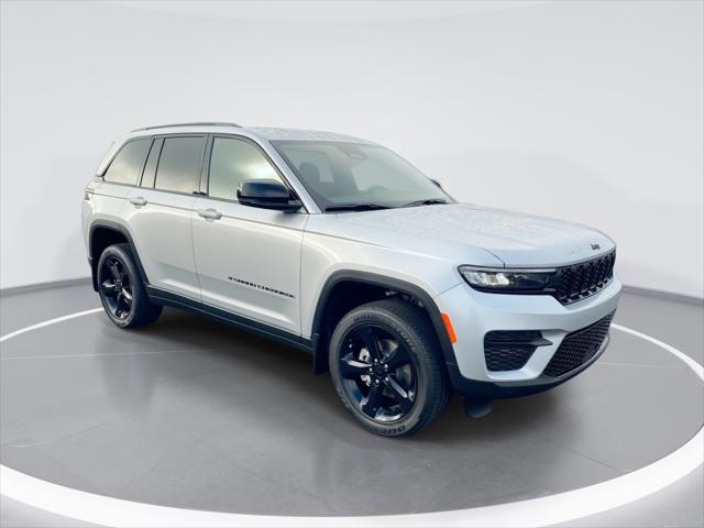 new 2025 Jeep Grand Cherokee car, priced at $42,019