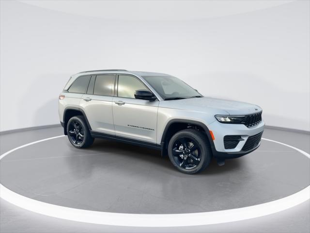 new 2025 Jeep Grand Cherokee car, priced at $42,019