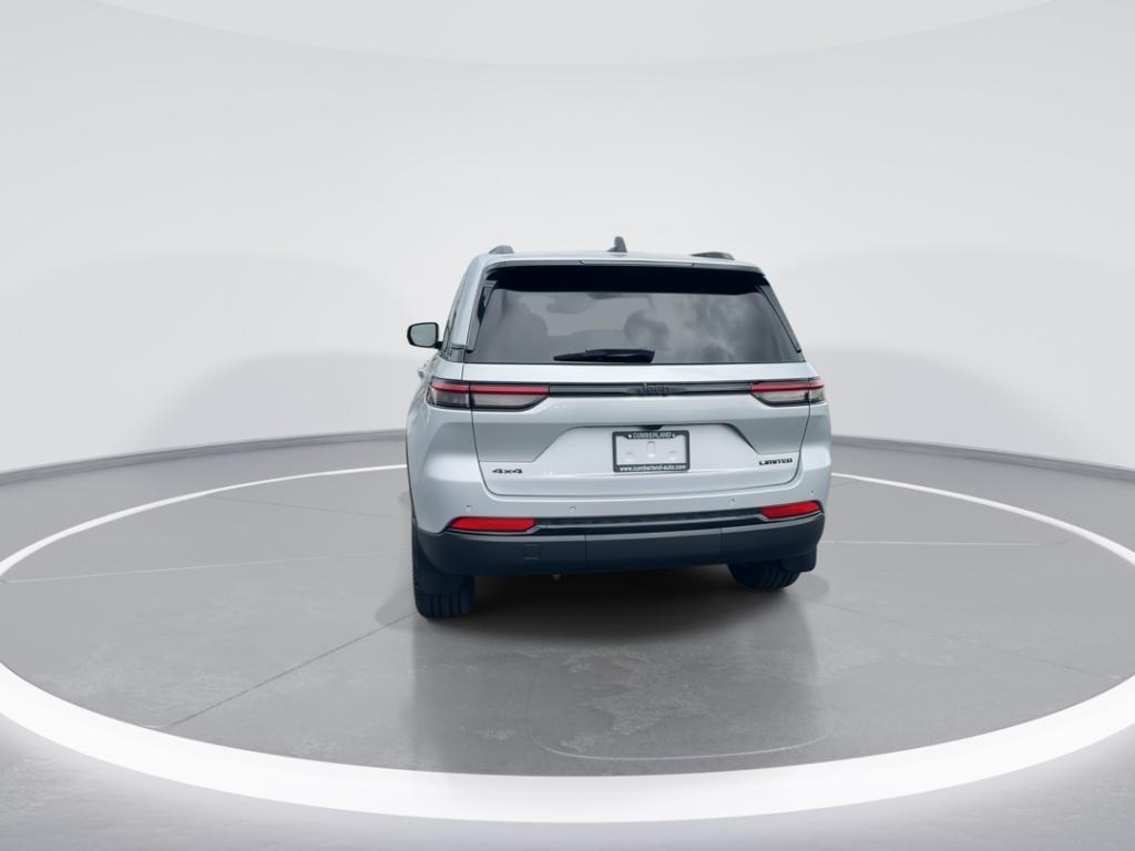 new 2025 Jeep Grand Cherokee car, priced at $48,981