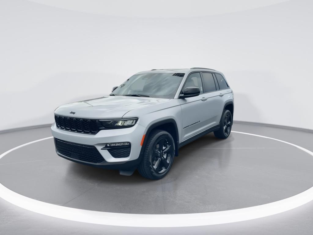 new 2025 Jeep Grand Cherokee car, priced at $48,981