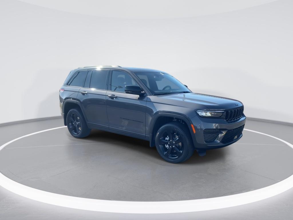 new 2025 Jeep Grand Cherokee car, priced at $43,190