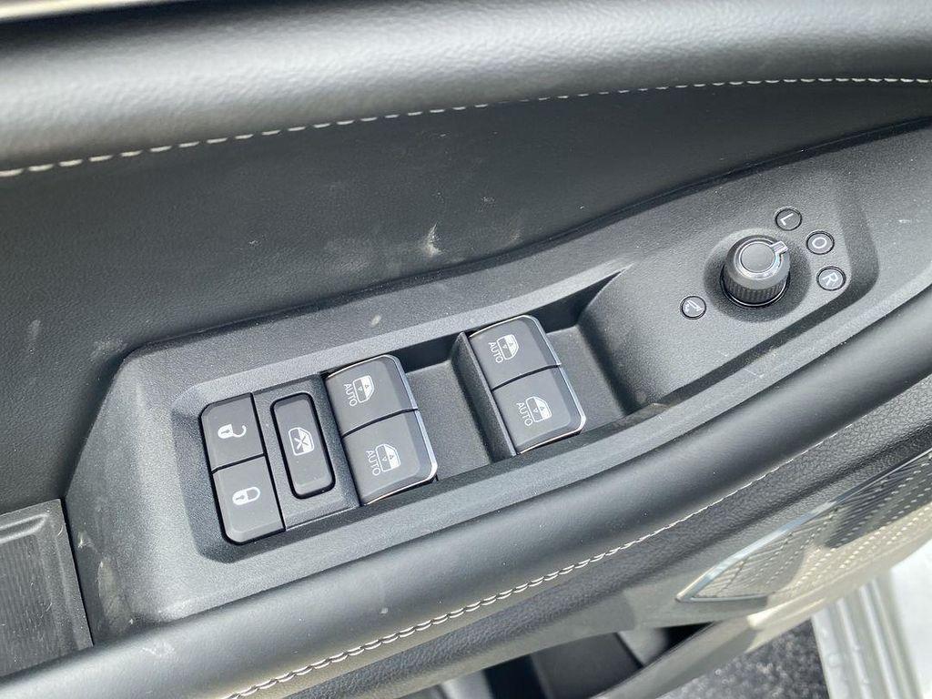 new 2025 Jeep Grand Cherokee L car, priced at $64,034