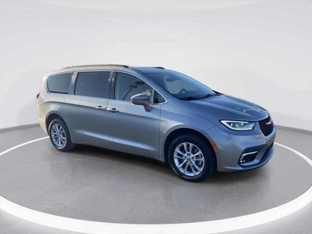 used 2021 Chrysler Pacifica car, priced at $27,714