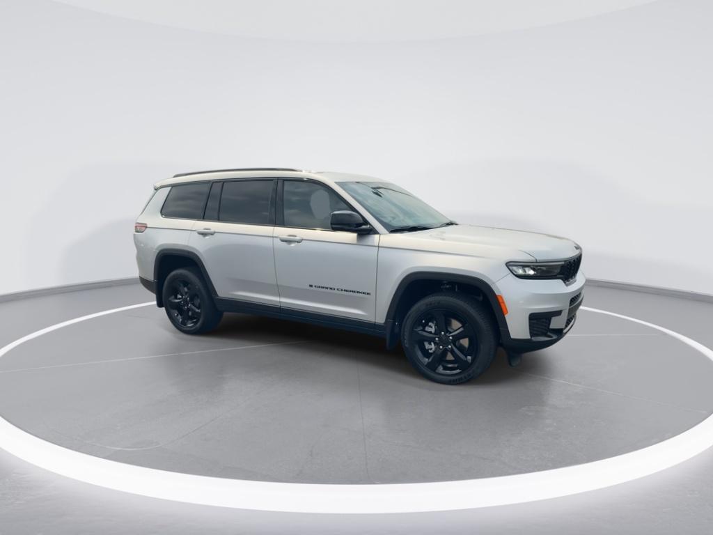 new 2025 Jeep Grand Cherokee L car, priced at $46,575