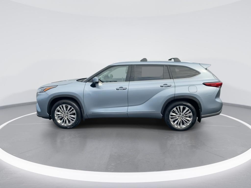 used 2023 Toyota Highlander Hybrid car, priced at $49,531