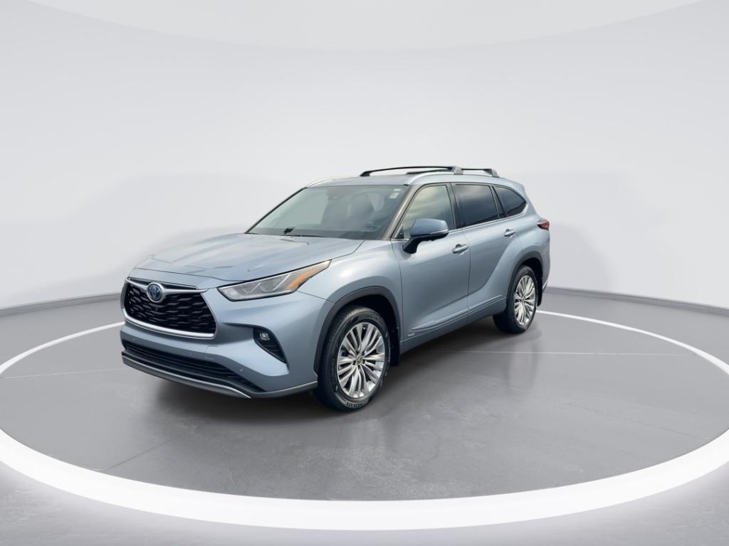 used 2023 Toyota Highlander Hybrid car, priced at $49,531