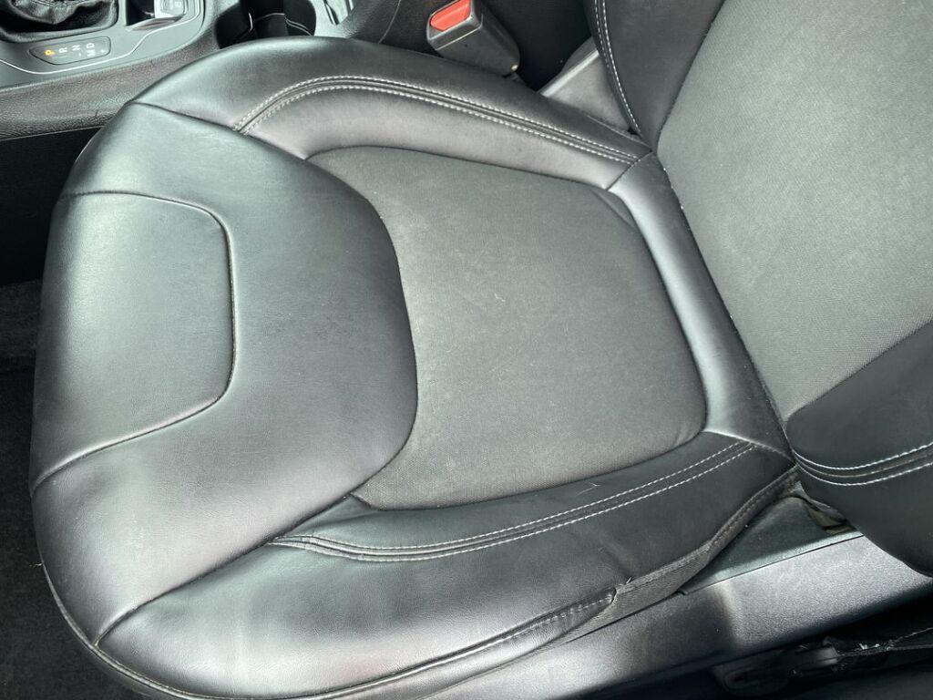 used 2019 Jeep Cherokee car, priced at $14,117