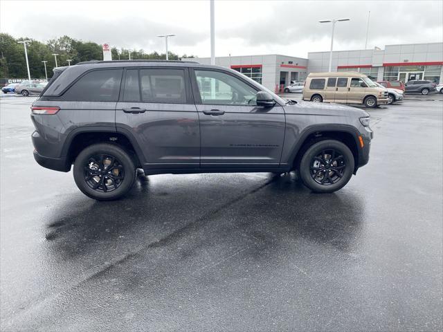 new 2025 Jeep Grand Cherokee car