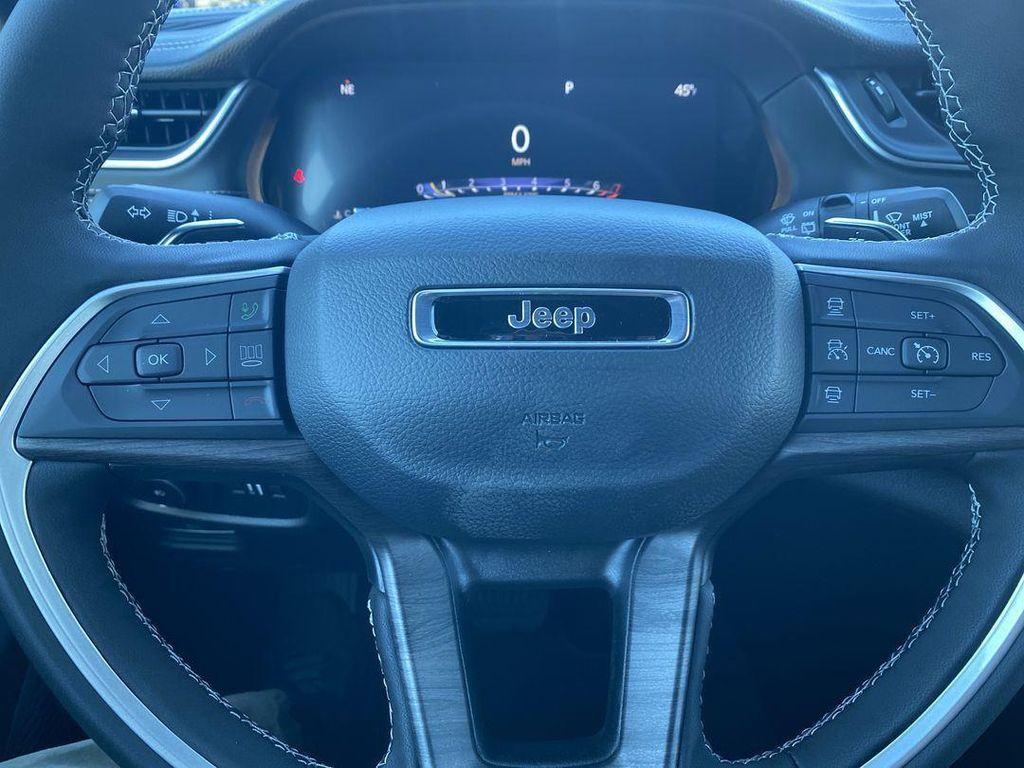 new 2025 Jeep Grand Cherokee L car, priced at $51,449