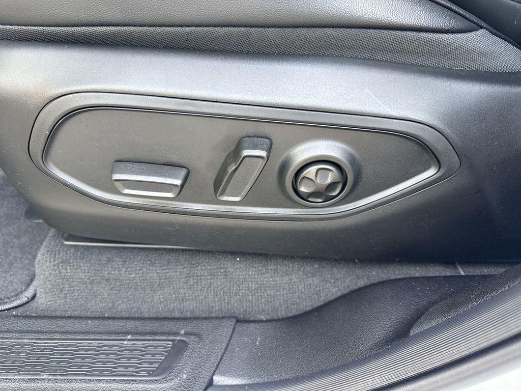 new 2025 Jeep Grand Cherokee L car, priced at $44,260