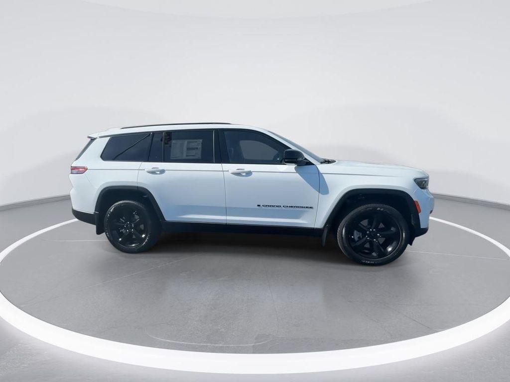 new 2025 Jeep Grand Cherokee L car, priced at $44,260