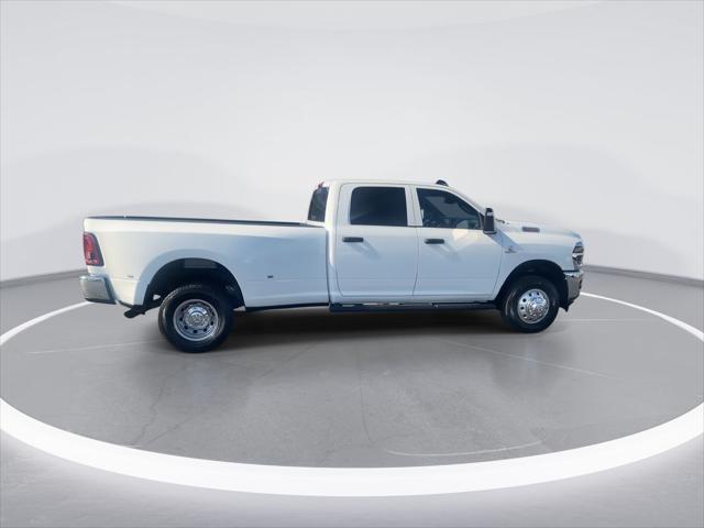 new 2025 Ram 3500 car, priced at $71,520