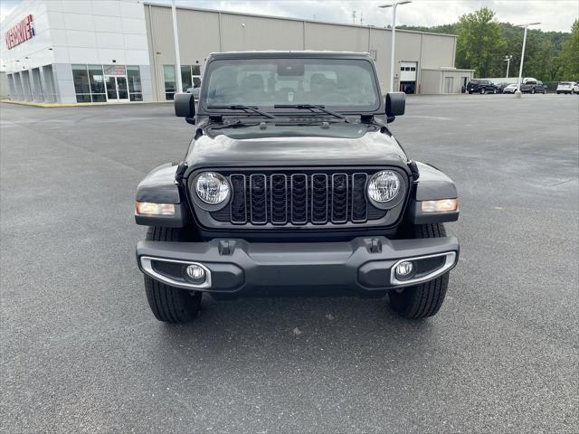 new 2024 Jeep Gladiator car