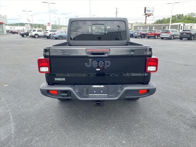 new 2024 Jeep Gladiator car