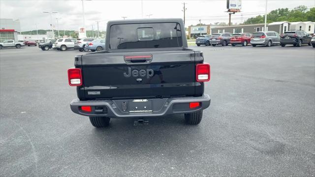 new 2024 Jeep Gladiator car