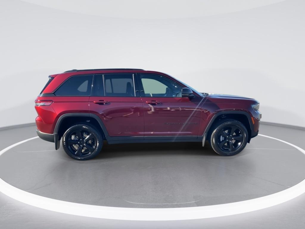 new 2025 Jeep Grand Cherokee car, priced at $46,211