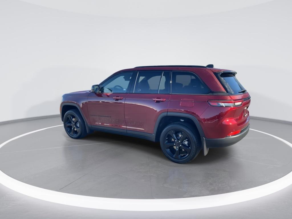 new 2025 Jeep Grand Cherokee car, priced at $46,211