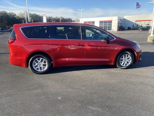 new 2025 Chrysler Voyager car