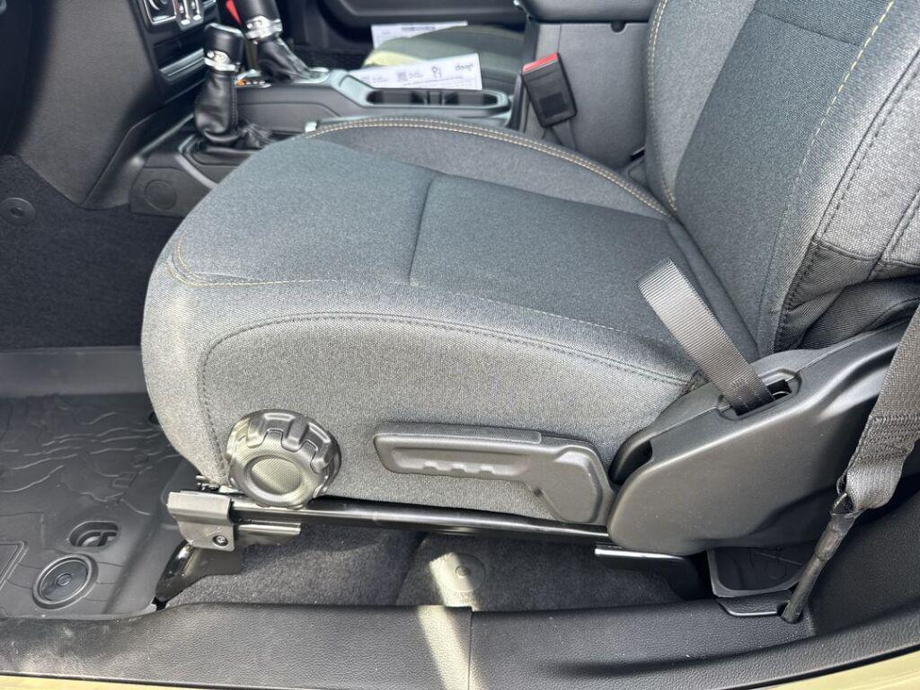 new 2025 Jeep Wrangler car, priced at $38,265