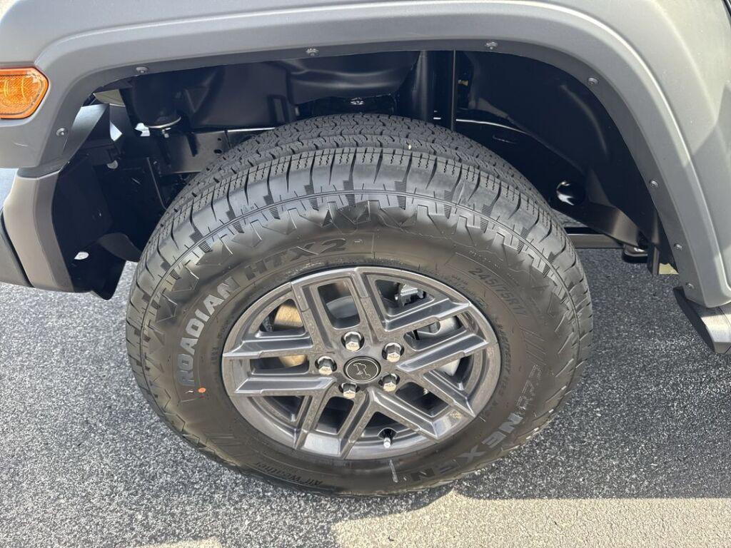 new 2025 Jeep Wrangler car, priced at $38,265