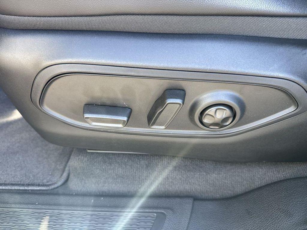 new 2025 Jeep Grand Cherokee L car, priced at $51,449