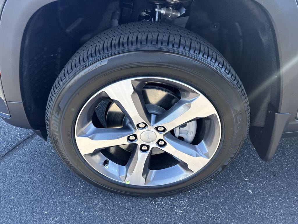 new 2025 Jeep Grand Cherokee L car, priced at $56,949