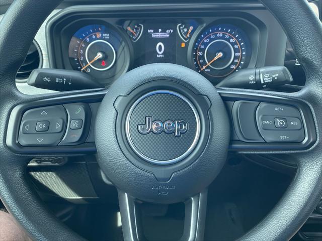 new 2025 Jeep Gladiator car, priced at $43,430