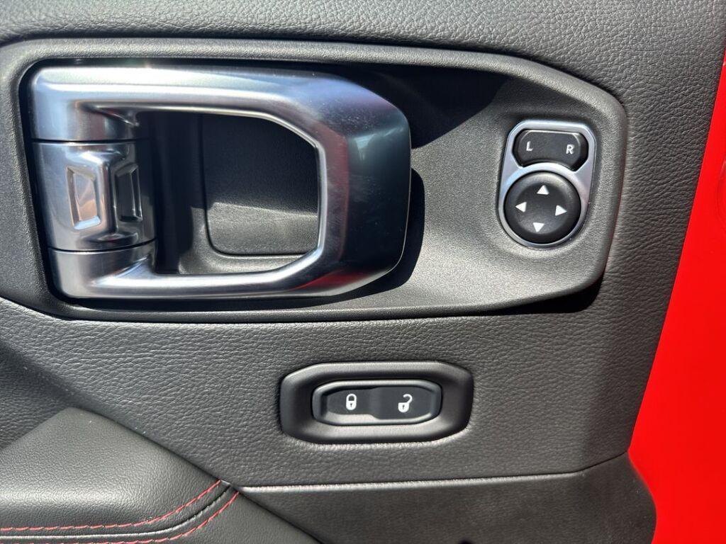 new 2025 Jeep Gladiator car, priced at $60,917