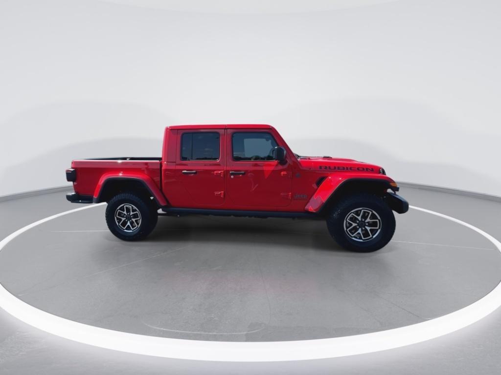 new 2025 Jeep Gladiator car, priced at $60,917