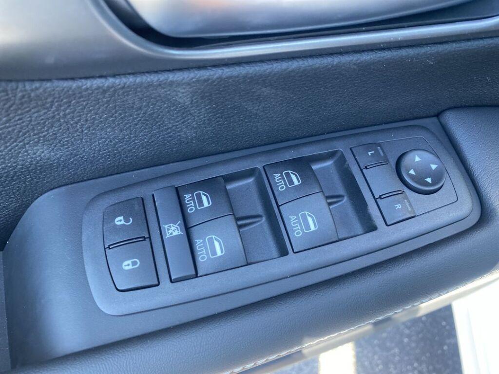 new 2026 Chrysler Pacifica car, priced at $45,847