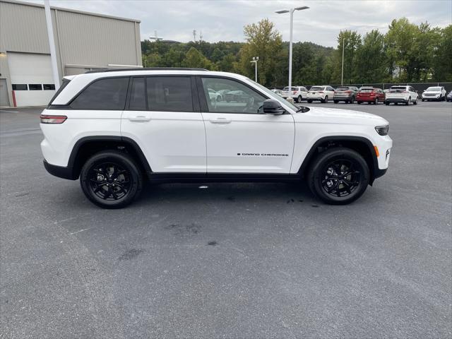 new 2025 Jeep Grand Cherokee car